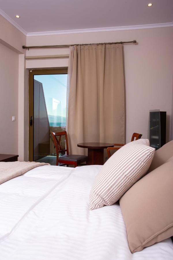 Lepanto Beach Hotel Nafpaktos Exterior foto